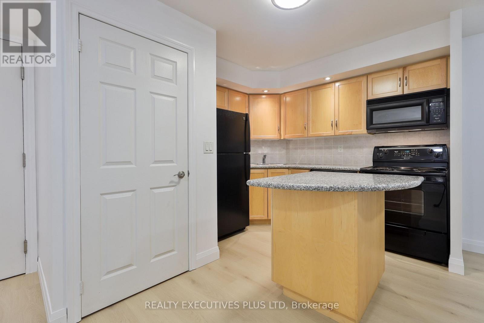 1028 - 250 Wellington Street W, Toronto, Ontario  M5V 3P6 - Photo 9 - C13518594