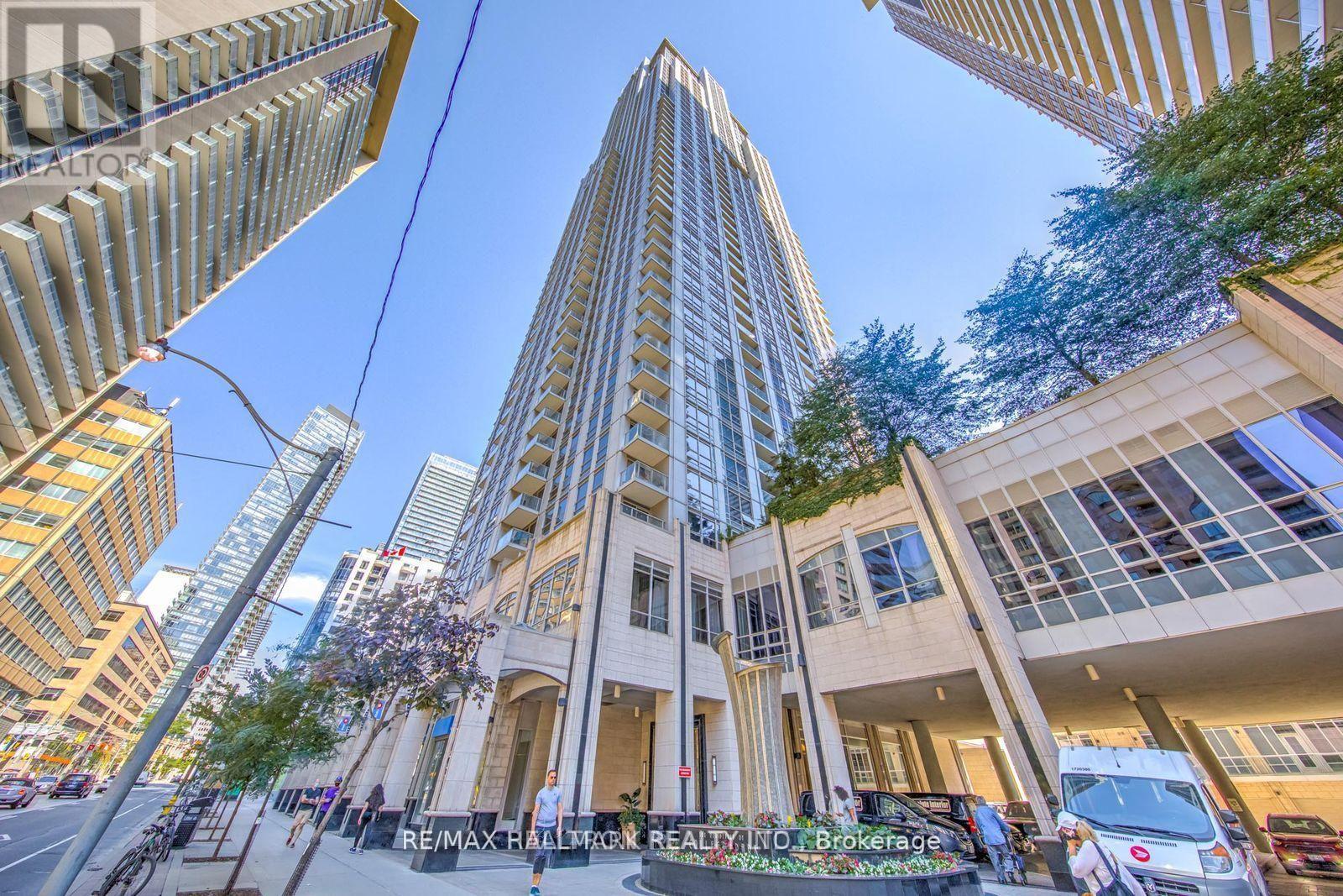 610 - 761 Bay Street, Toronto, Ontario  M5G 2R2 - Photo 2 - C13518646