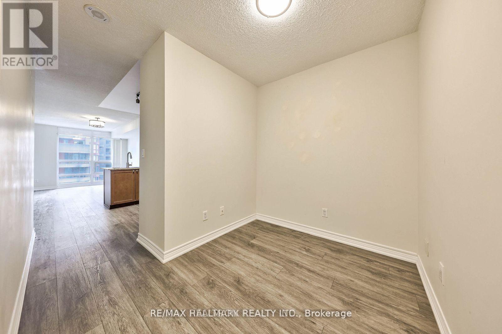 610 - 761 Bay Street, Toronto, Ontario  M5G 2R2 - Photo 29 - C13518646