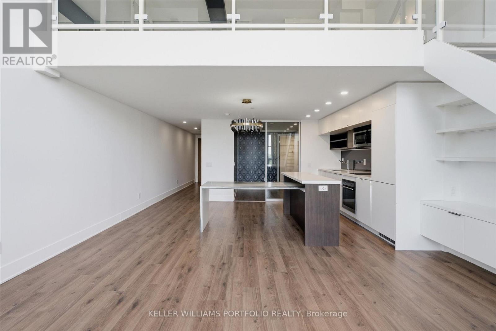 932 - 111 St Clair Avenue W, Toronto, Ontario  M4V 1N5 - Photo 13 - C13518656