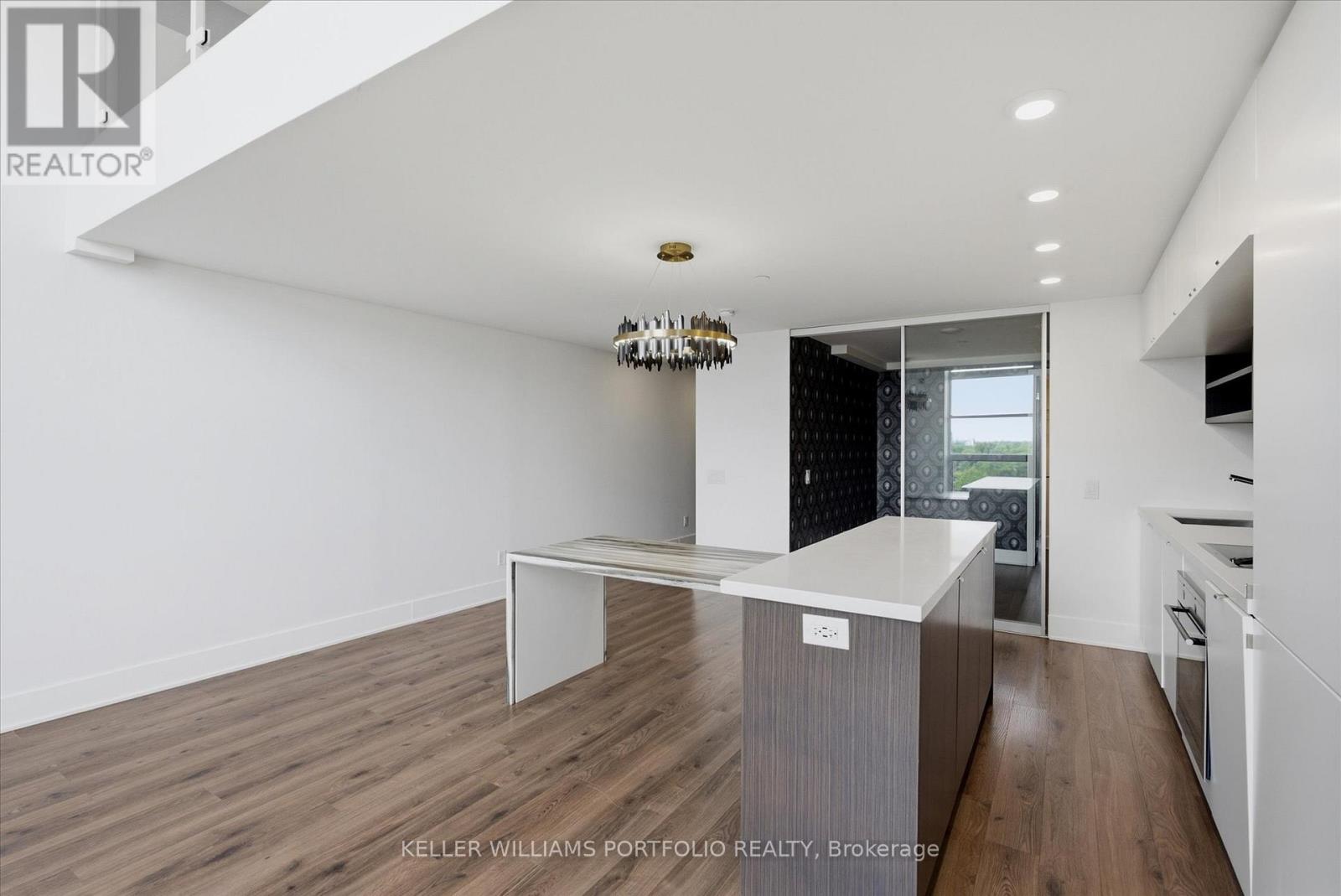 932 - 111 St Clair Avenue W, Toronto, Ontario  M4V 1N5 - Photo 17 - C13518656