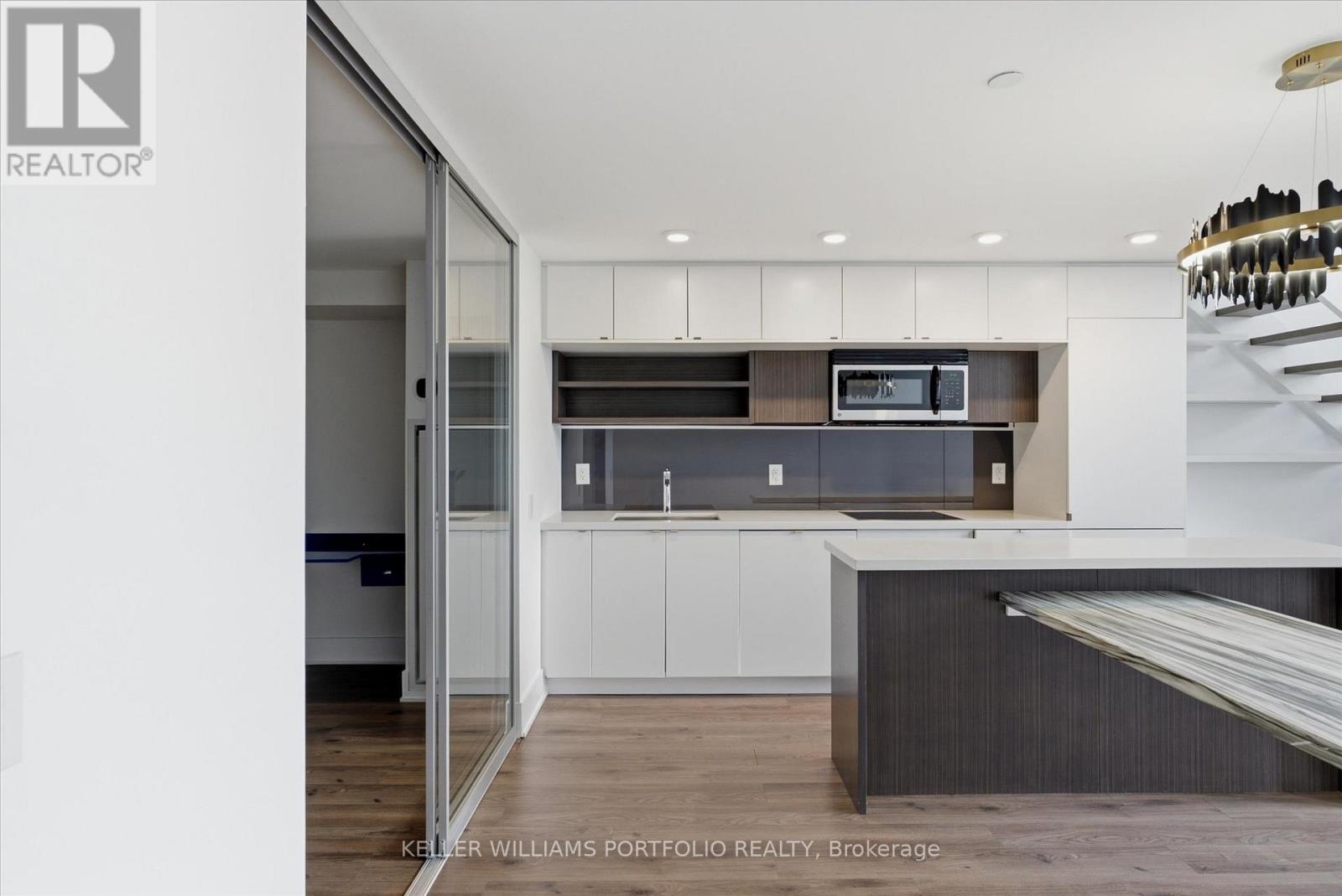 932 - 111 St Clair Avenue W, Toronto, Ontario  M4V 1N5 - Photo 18 - C13518656