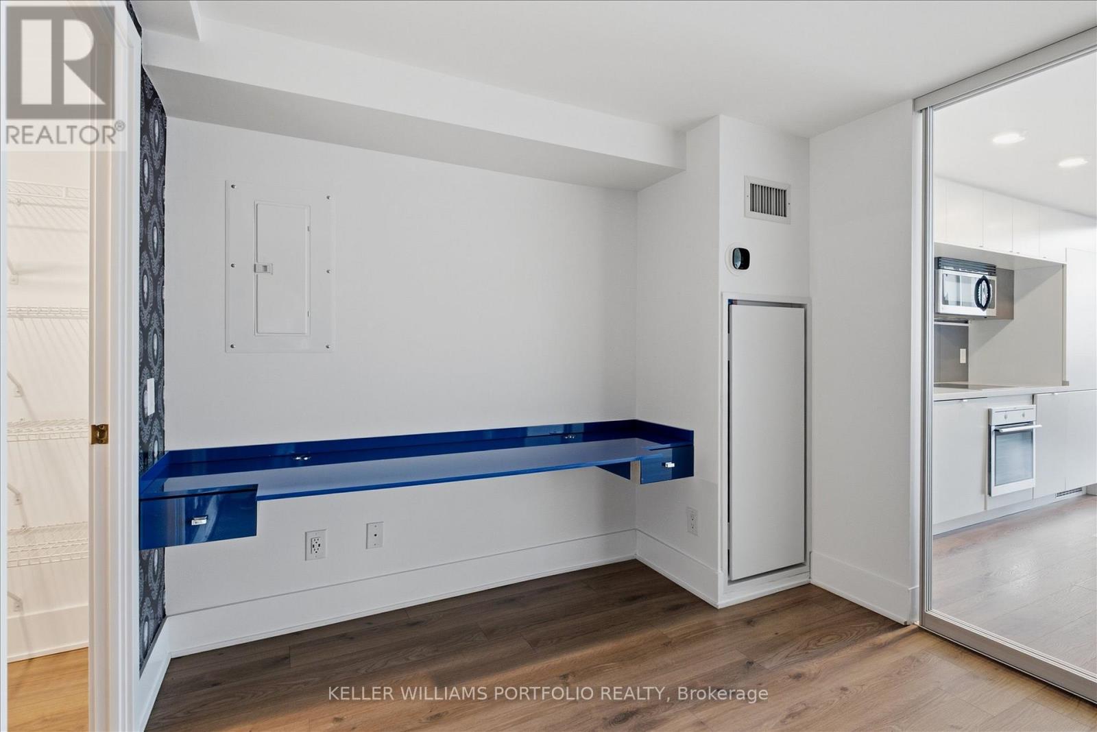 932 - 111 St Clair Avenue W, Toronto, Ontario  M4V 1N5 - Photo 29 - C13518656