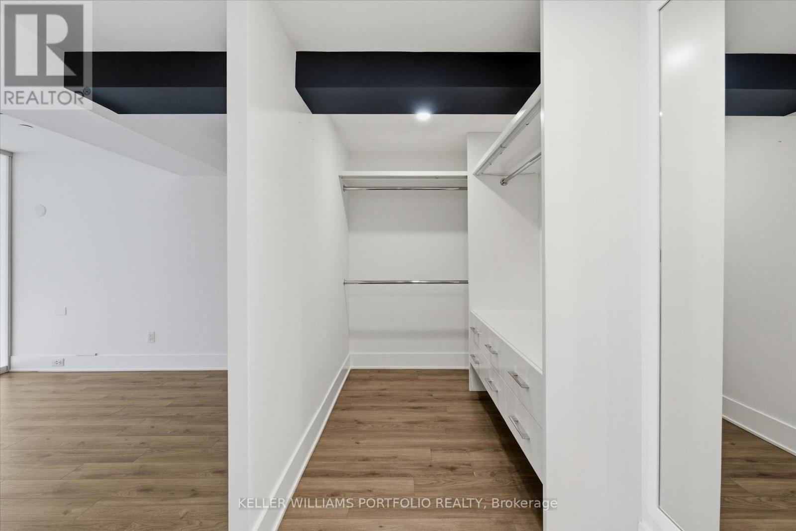932 - 111 St Clair Avenue W, Toronto, Ontario  M4V 1N5 - Photo 37 - C13518656