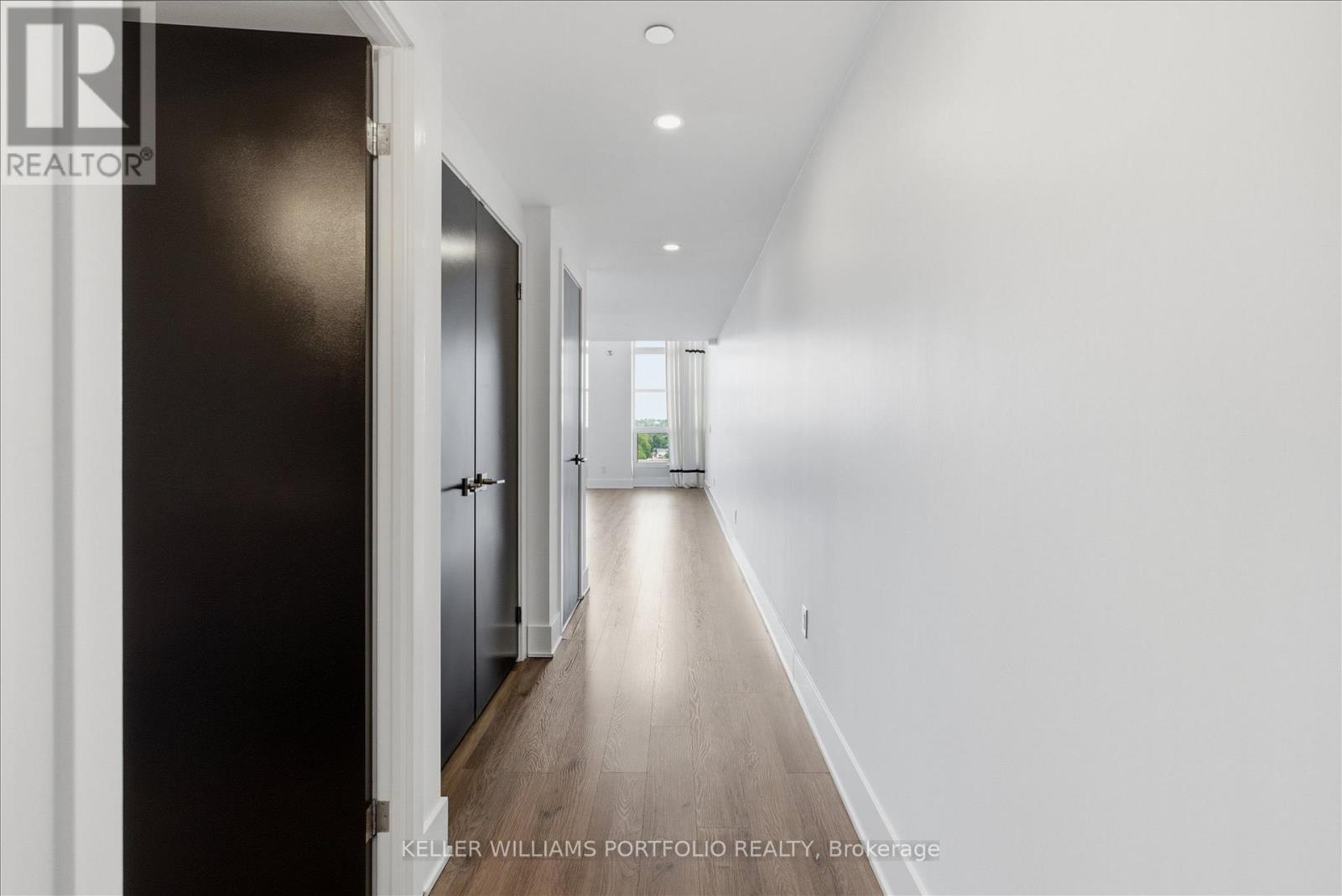 932 - 111 St Clair Avenue W, Toronto, Ontario  M4V 1N5 - Photo 5 - C13518656