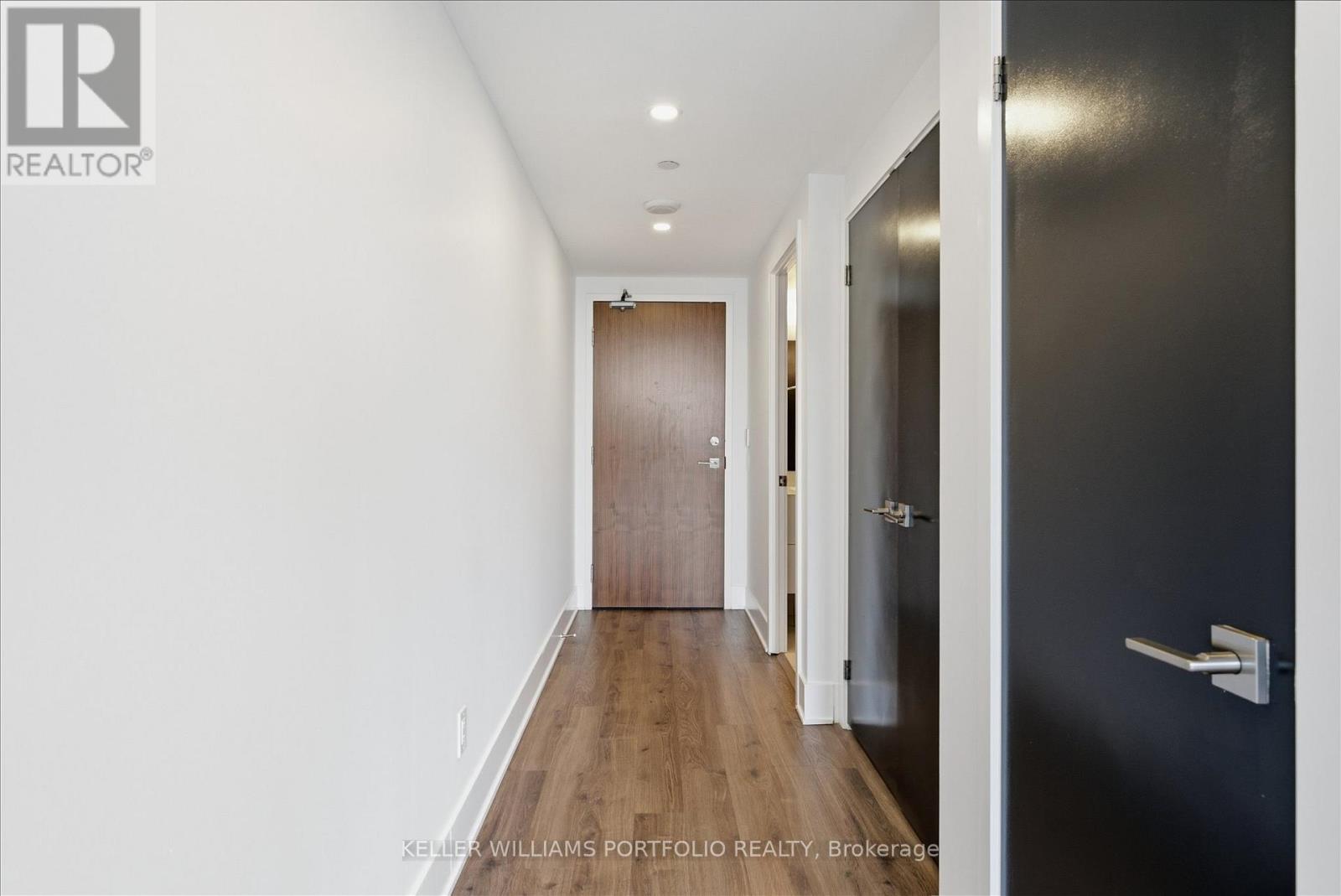 932 - 111 St Clair Avenue W, Toronto, Ontario  M4V 1N5 - Photo 6 - C13518656