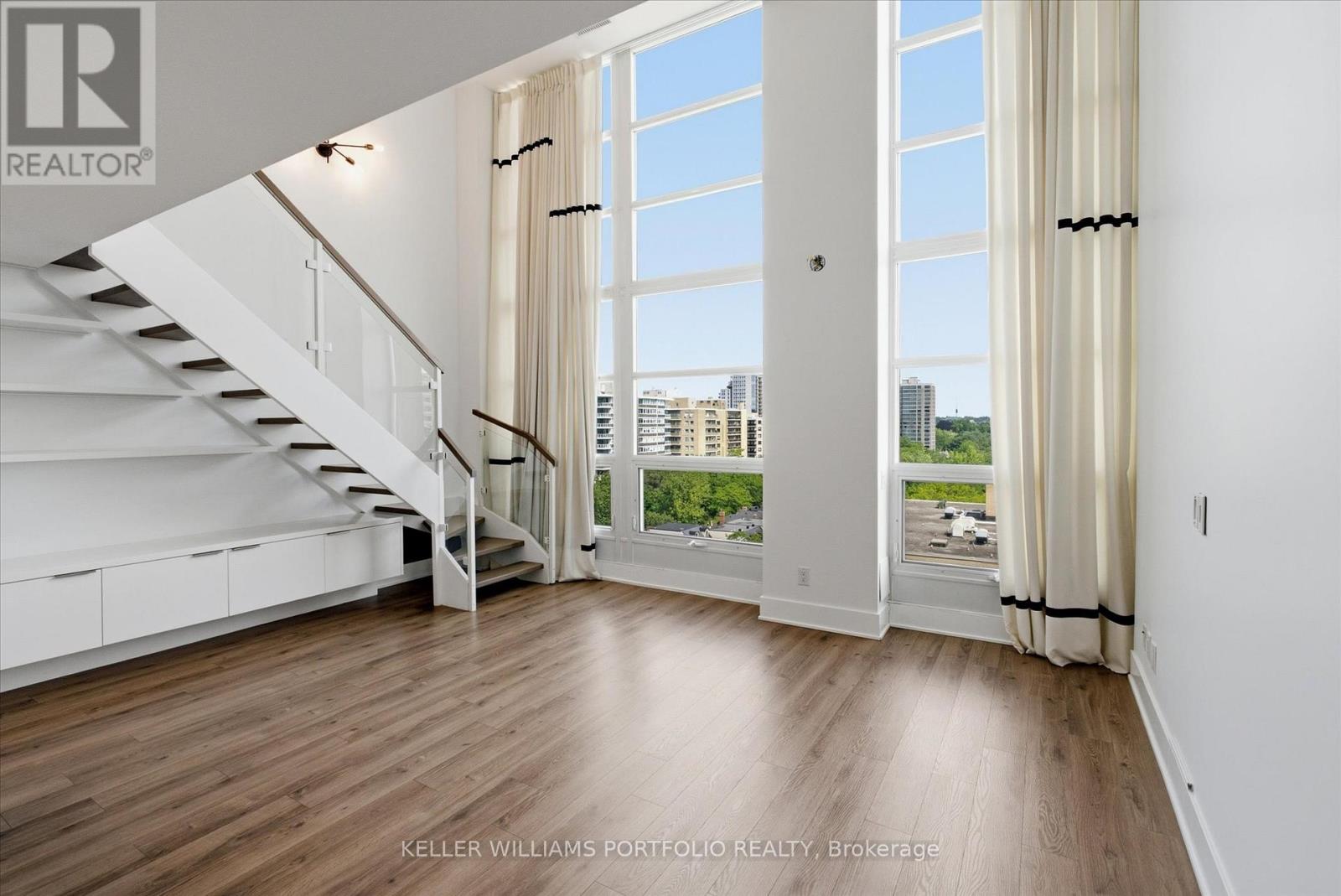 932 - 111 St Clair Avenue W, Toronto, Ontario  M4V 1N5 - Photo 9 - C13518656