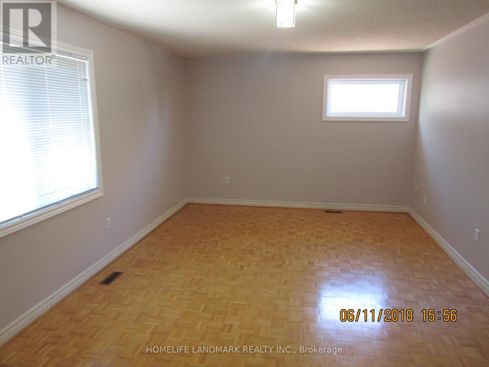 279 Chambers Crescent, Newmarket, Ontario  L3X 1T2 - Photo 9 - N13518588
