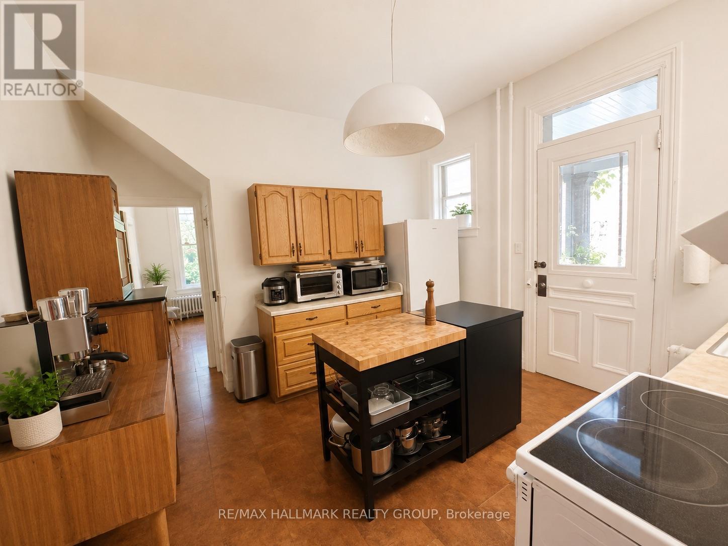 45 Russell Avenue, Ottawa, Ontario  K1N 7W9 - Photo 3 - X13092832