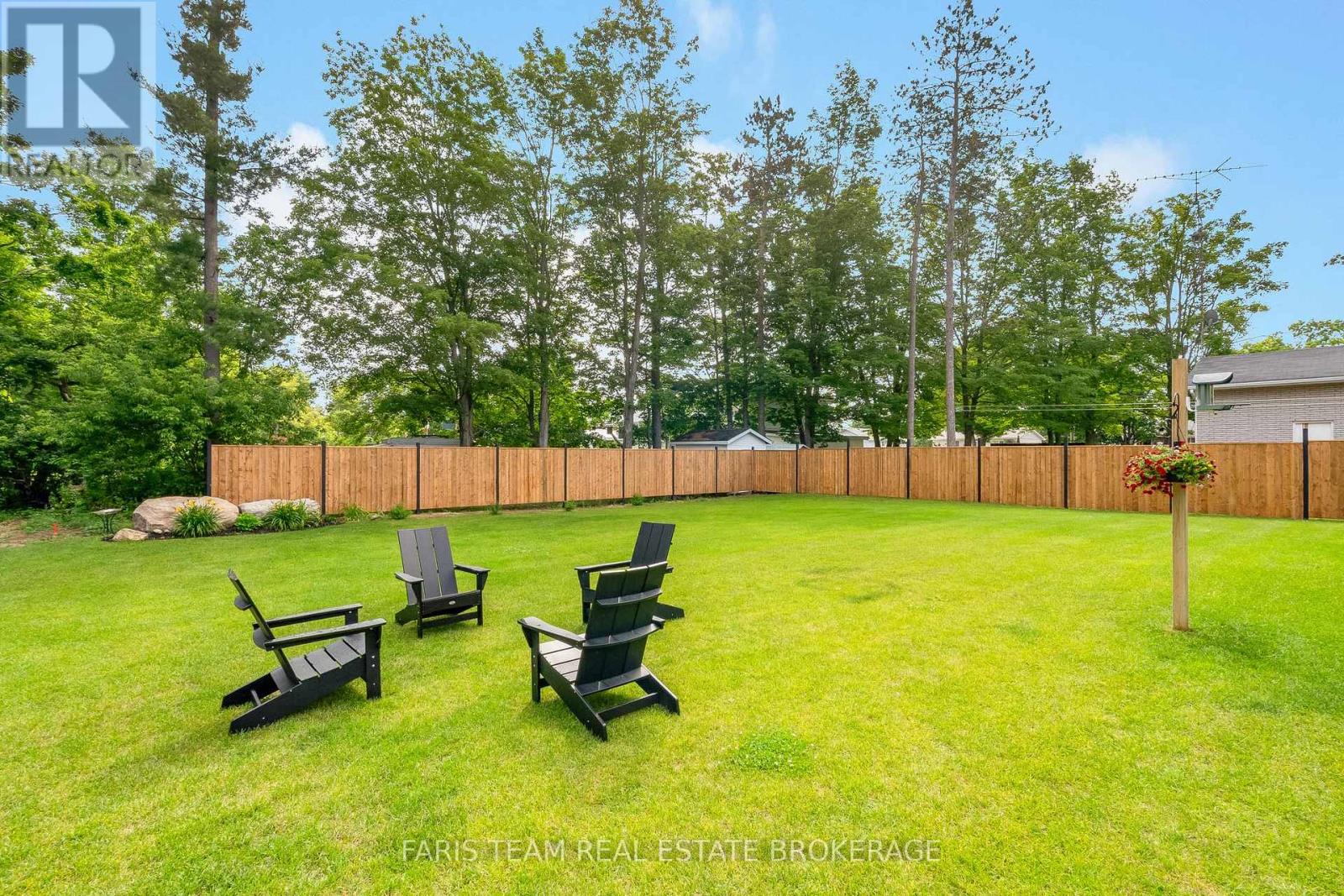7 Reynolds Road, Tiny (Wyevale), Ontario  L0L 2T0 - Photo 45 - S13518532
