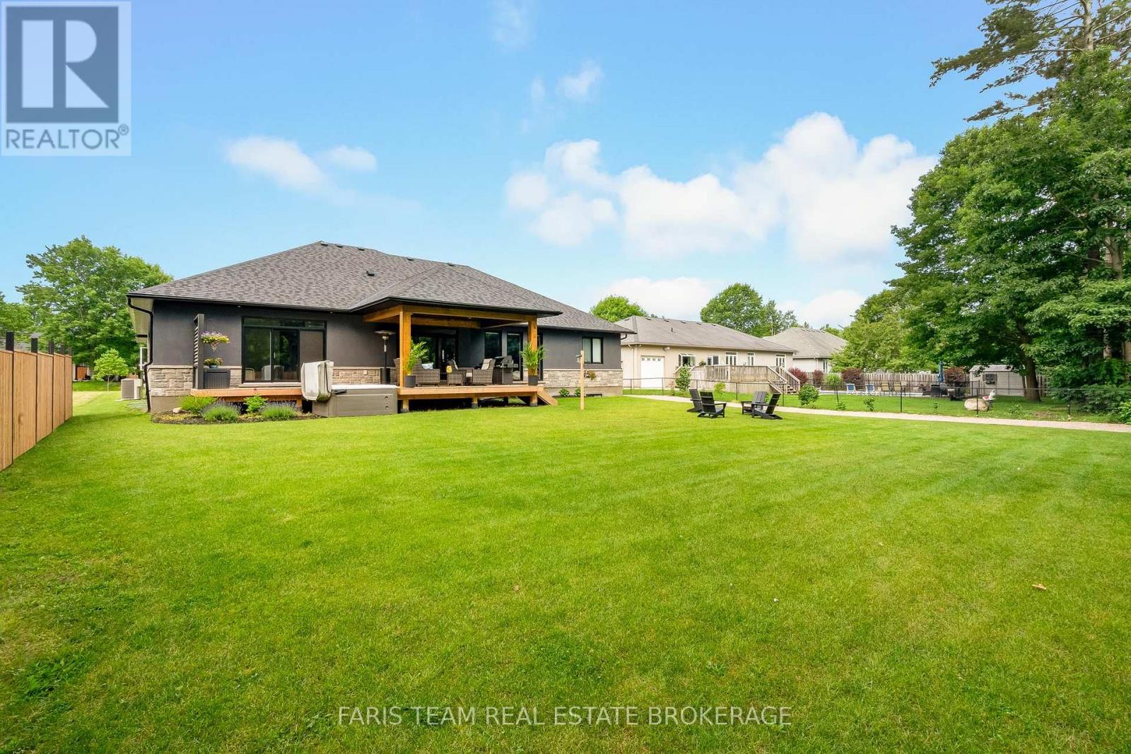 7 Reynolds Road, Tiny (Wyevale), Ontario  L0L 2T0 - Photo 47 - S13518532