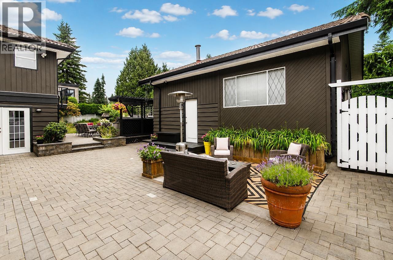 667 Colinet Street, Coquitlam, British Columbia  V3J 4X3 - Photo 30 - R3140933