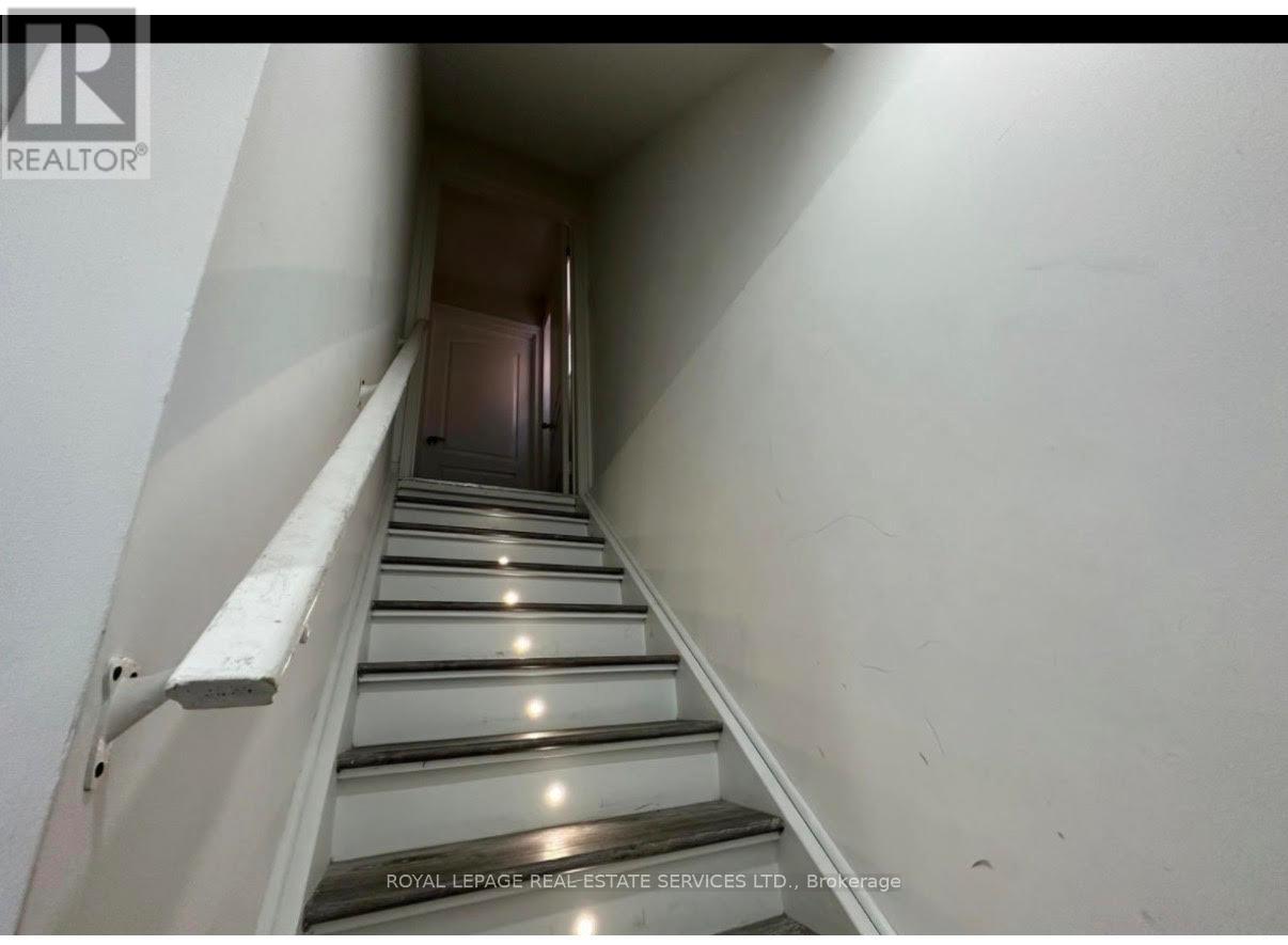 ( Lower Level ) - 16 Napoleon Crescent, Brampton, Ontario  L6P 3K5 - Photo 3 - W13518520