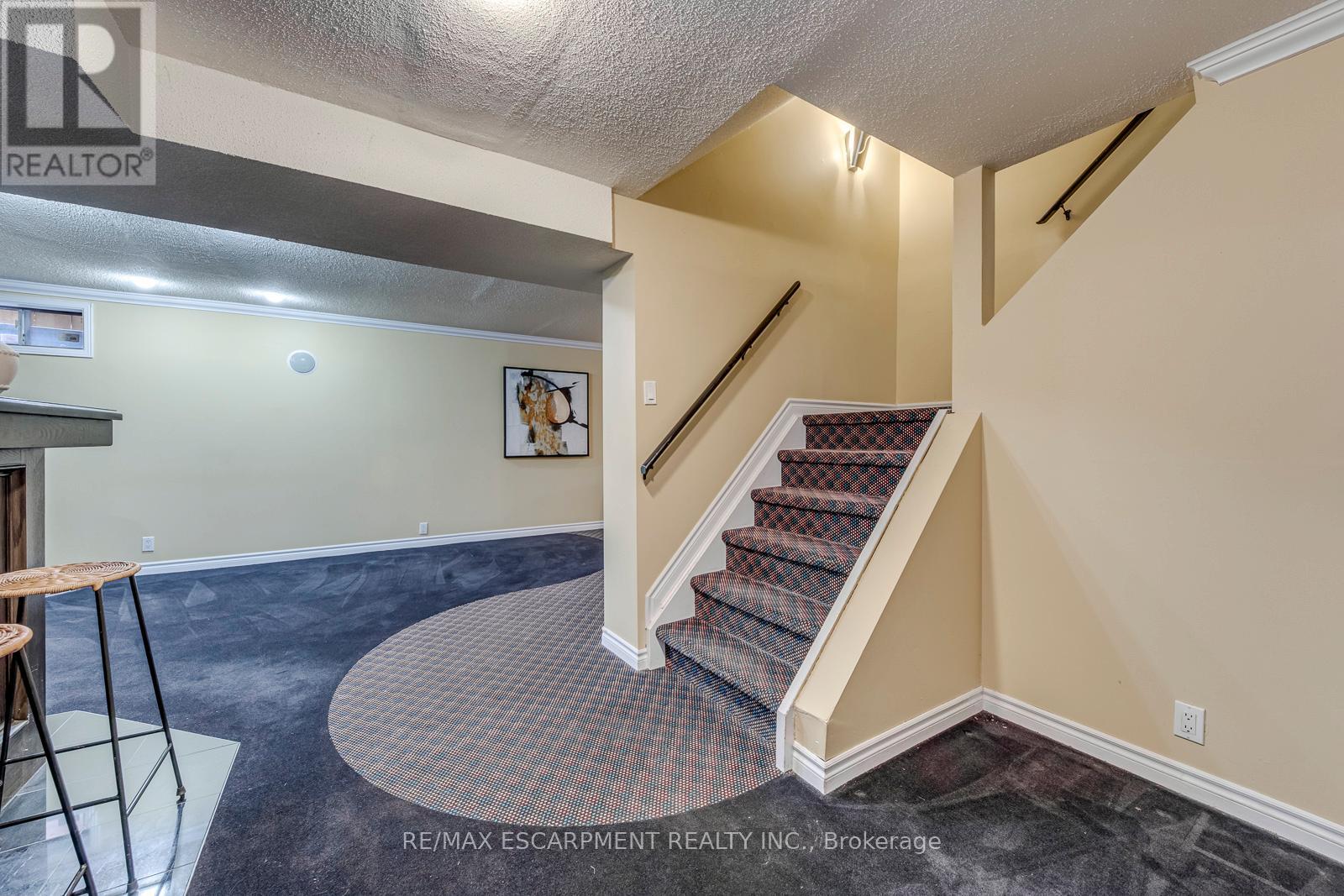1633 Greenbriar Drive, Oakville, Ontario  L6M 1Y3 - Photo 34 - W13518550