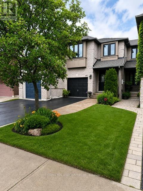 2081 Golden Orchard Trail, Oakville, Ontario  L6M 3W8 - Photo 3 - W13518578