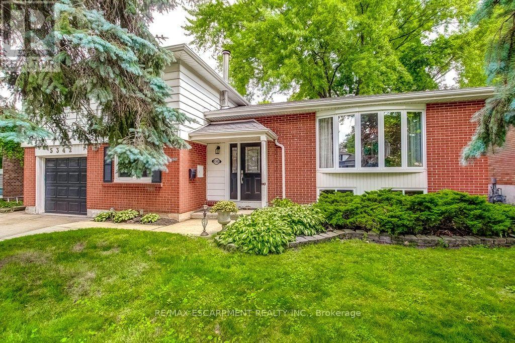 5342 Linbrook Road, Burlington, Ontario  L7L 3T9 - Photo 1 - W13518608