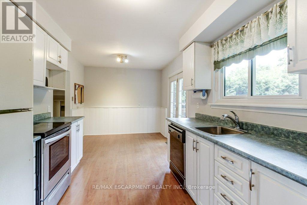 5342 Linbrook Road, Burlington, Ontario  L7L 3T9 - Photo 10 - W13518608