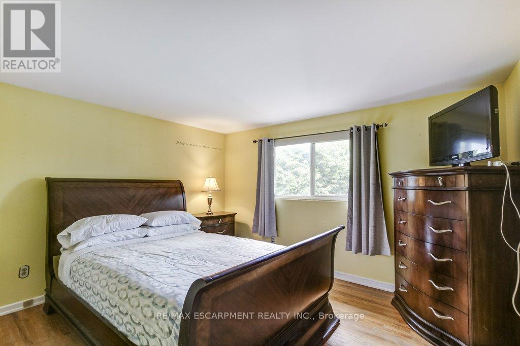 5342 Linbrook Road, Burlington, Ontario  L7L 3T9 - Photo 12 - W13518608