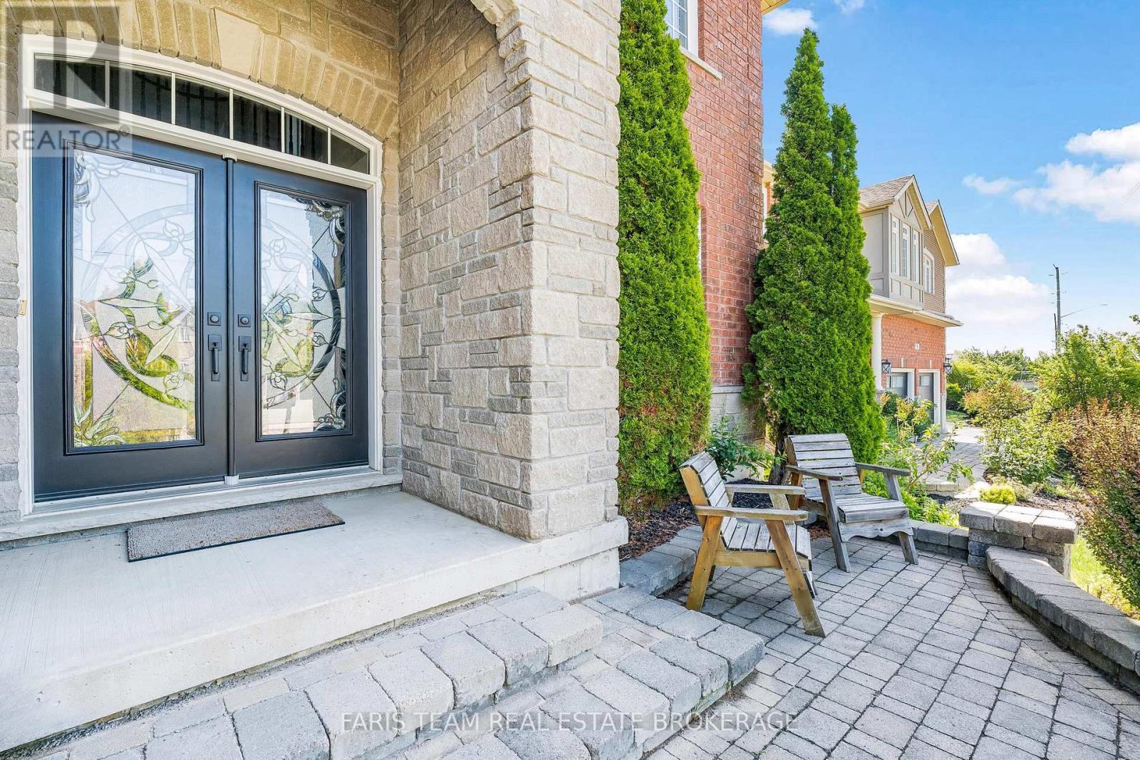 49 Prince William Way, Barrie, Ontario  L4N 0Y9 - Photo 3 - S13505402