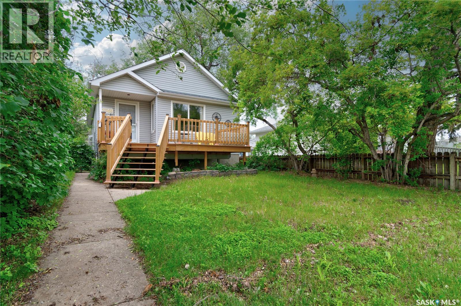 1340 Connaught Street, Regina, Saskatchewan  S4T 4S8 - Photo 2 - SK041329