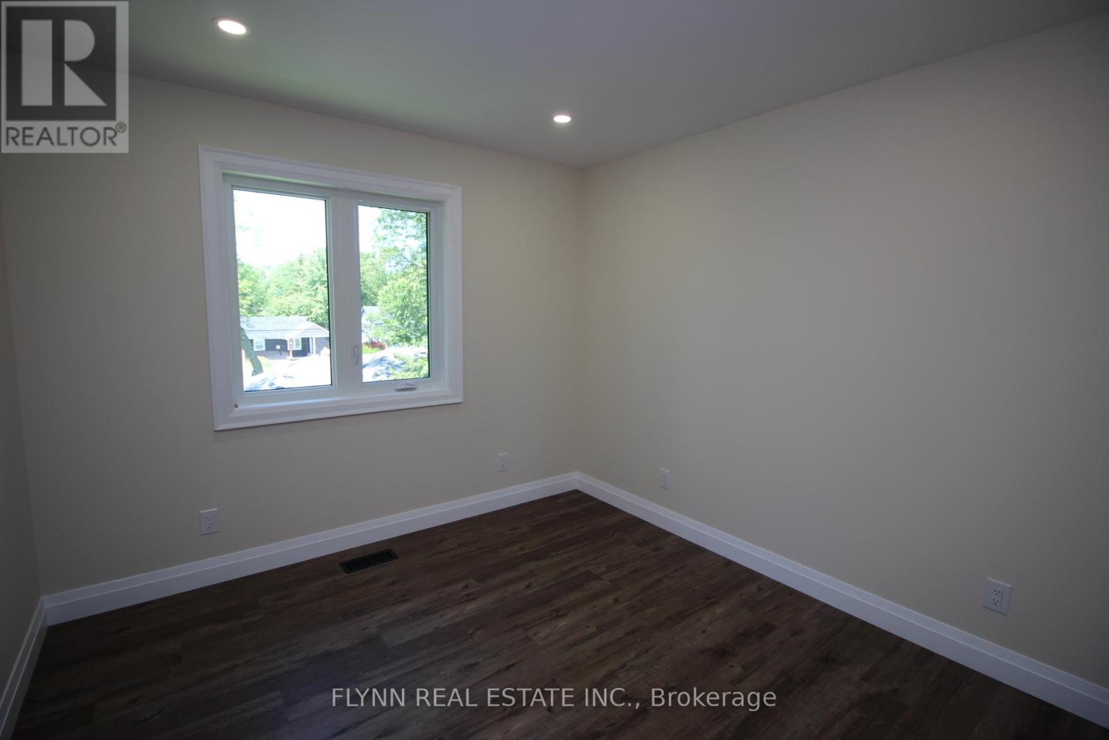 1 - 3008 Young Avenue, Fort Erie, Ontario  L0S 1N0 - Photo 31 - X13518592