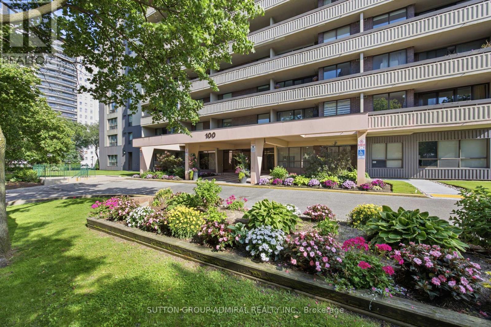 404 - 100 Canyon Avenue, Toronto, Ontario  M3H 5T9 - Photo 2 - C13503228
