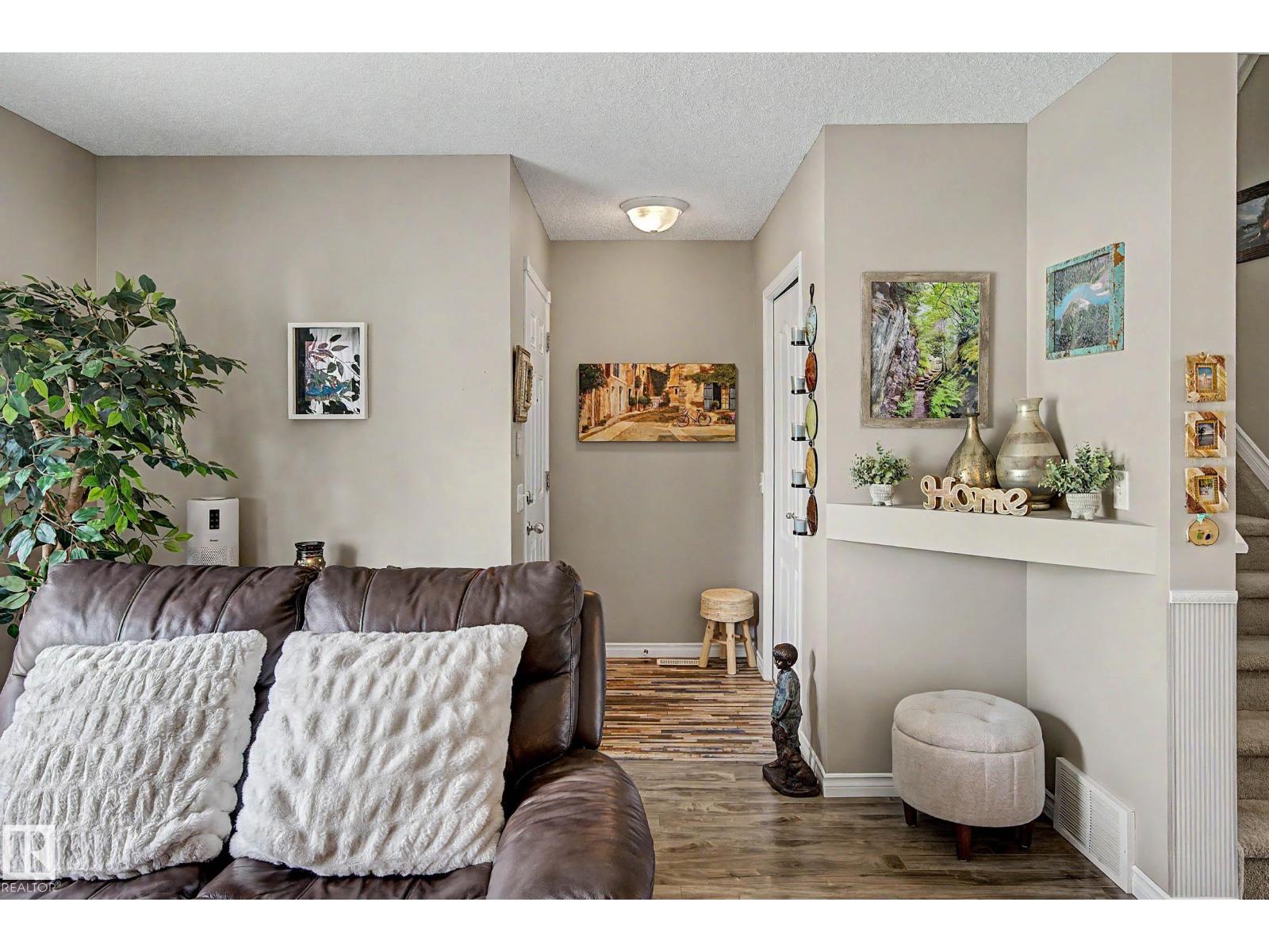 16114 43 St NW, Edmonton, Alberta  T5Y 0G5 - Photo 4 - E4496902
