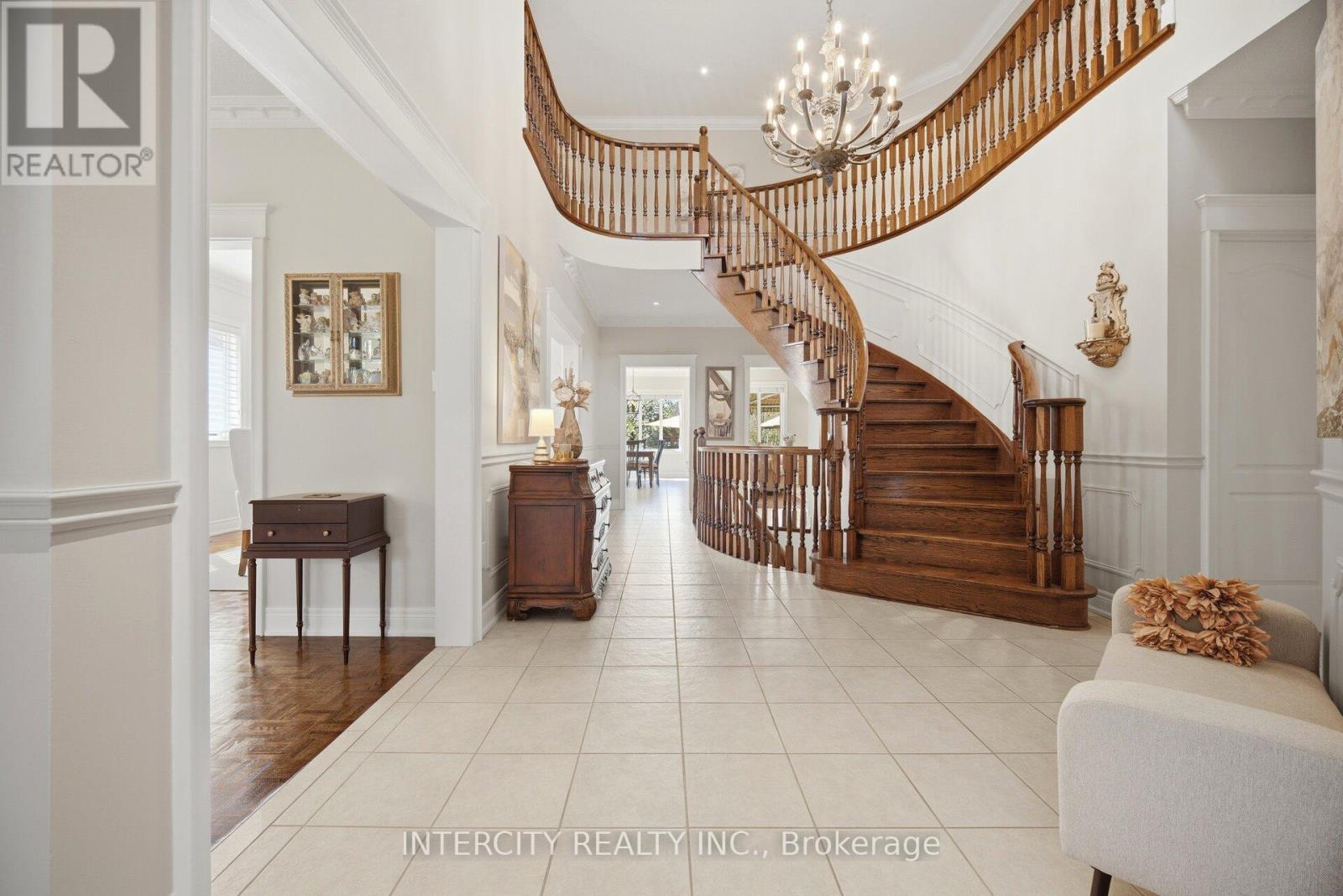 21 Capner Court, Vaughan, Ontario  L0J 1C0 - Photo 5 - N13129120