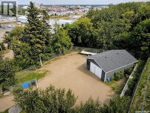 361 18th Street W, Prince Albert, Saskatchewan  S6V 4A2 - Photo 2 - SK041400