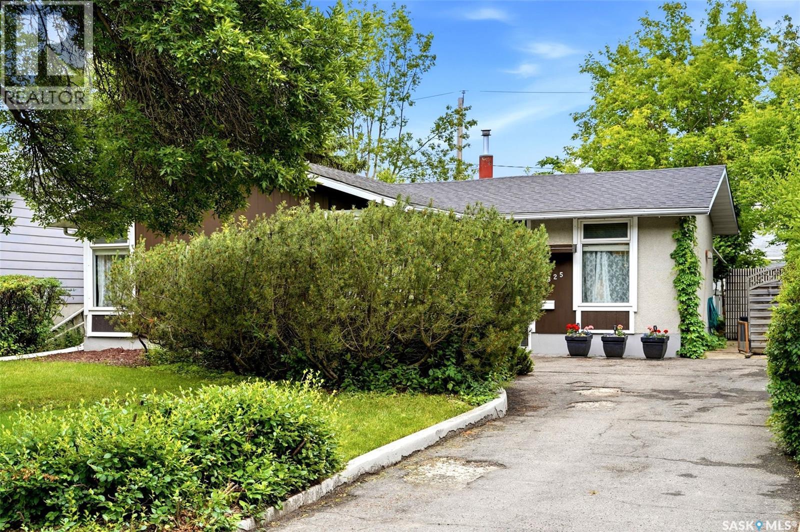 825 SHANNON ROAD, Regina, Saskatchewan