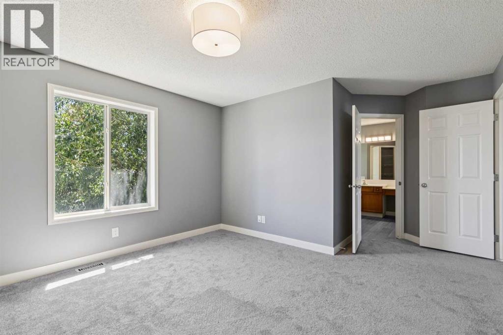 137 Prestwick Mews SE, Calgary, Alberta  T2Z 3X6 - Photo 21 - A2320334