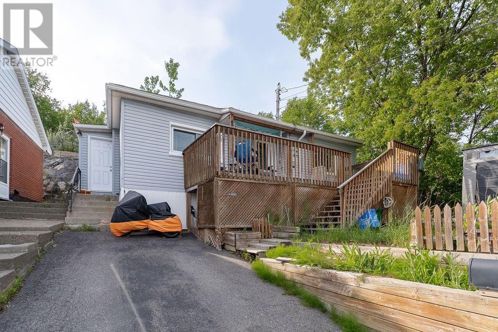 697 St Clair Street, Sudbury, Ontario  P3E 4G9 - Photo 2 - 2128965