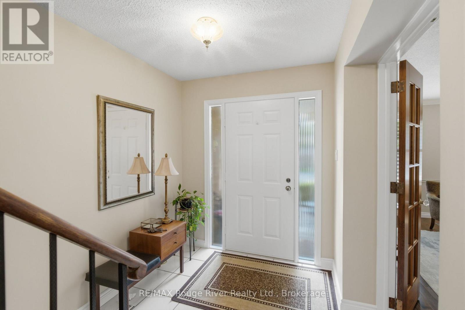 115 Pine Hills Road, Whitby, Ontario  L1N 6N9 - Photo 2 - E13518884