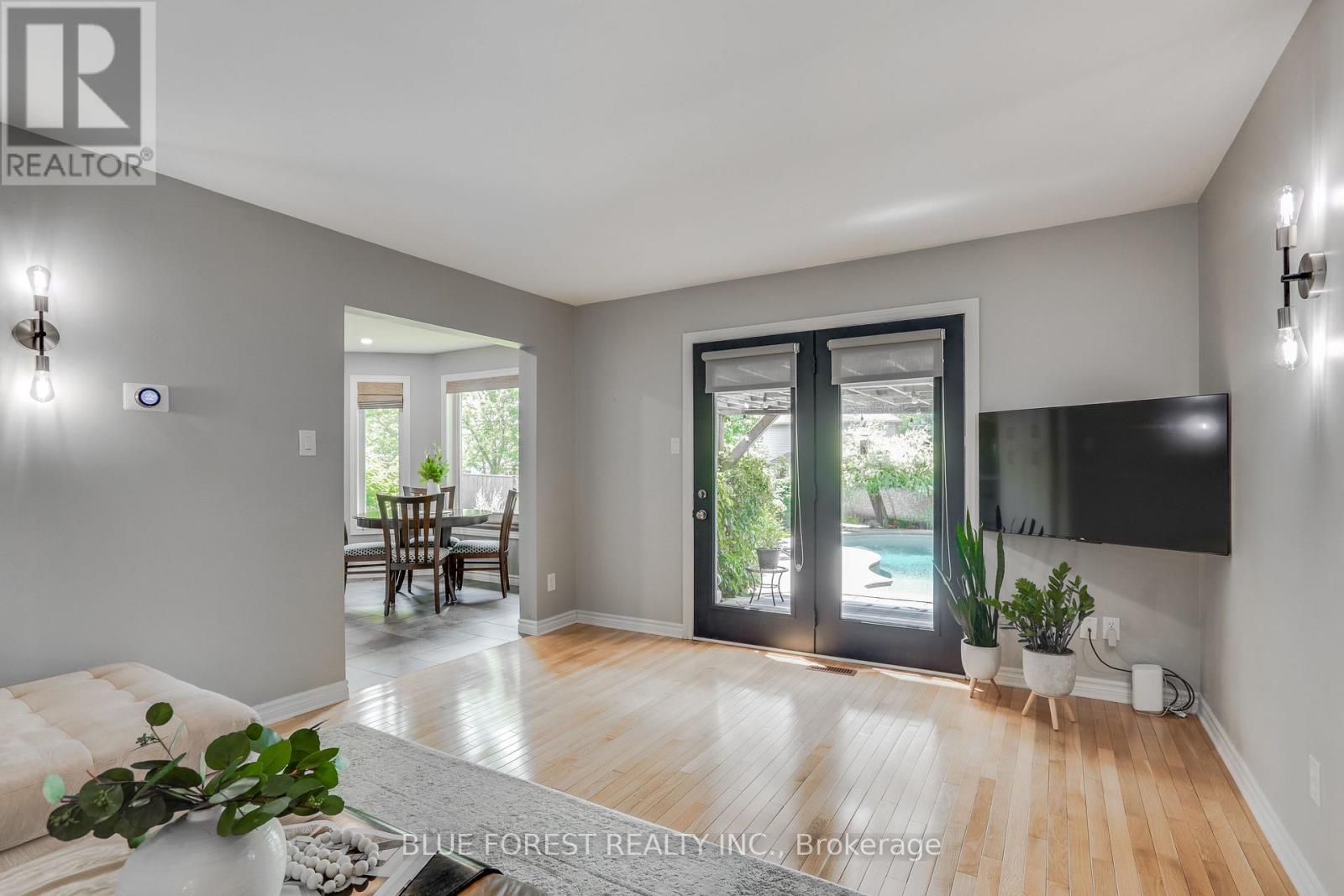 175 Forest Grove Crescent, Thames Centre, Ontario  N0L 1G3 - Photo 12 - X13518846