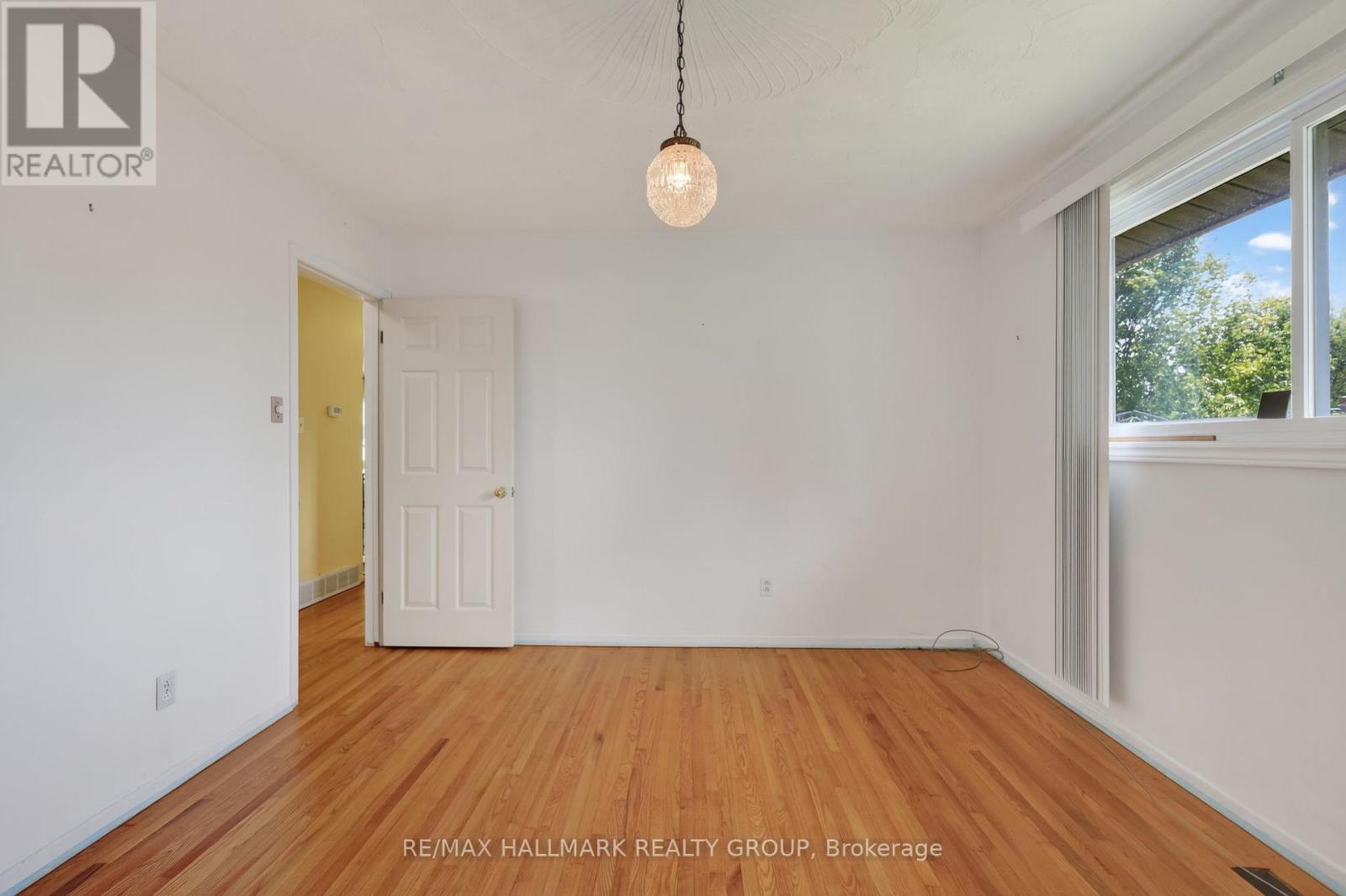738 Stiles Crescent, Ottawa, Ontario  K1J 6Z1 - Photo 25 - X13518936