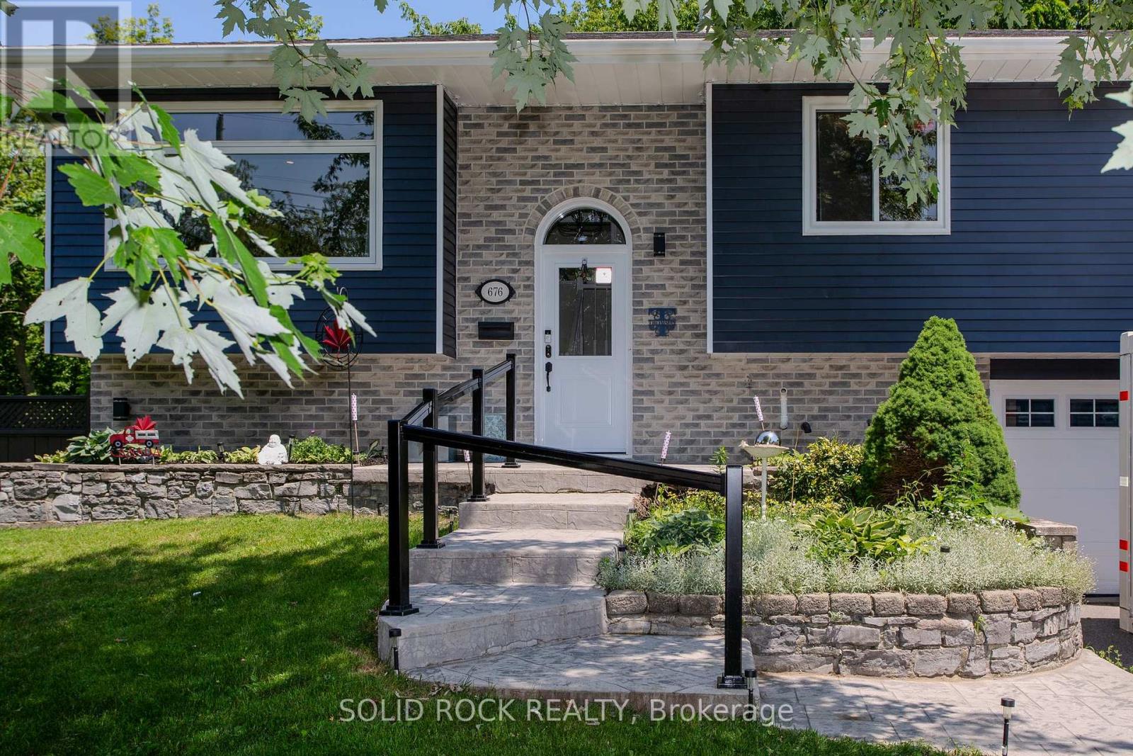 676 Centre Street, Kingston, Ontario  K7M 5E4 - Photo 2 - X13518962