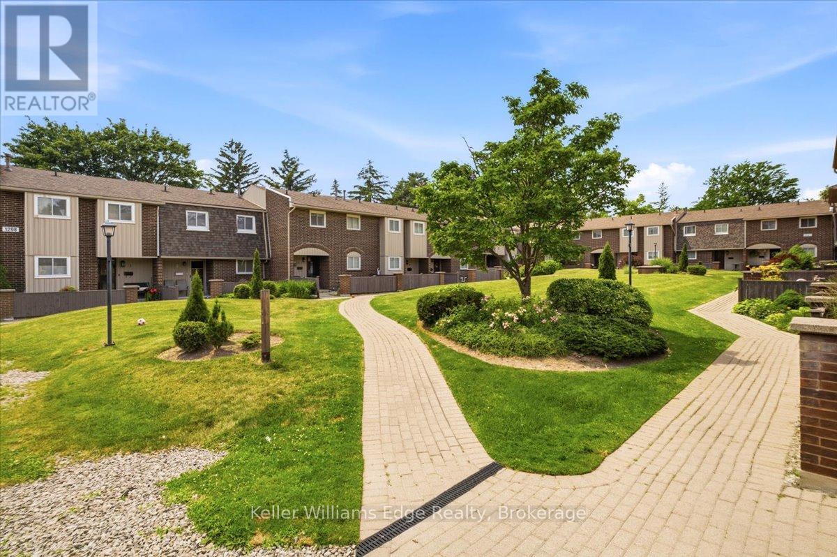 4 - 1294 GUELPH LINE, Burlington, Ontario