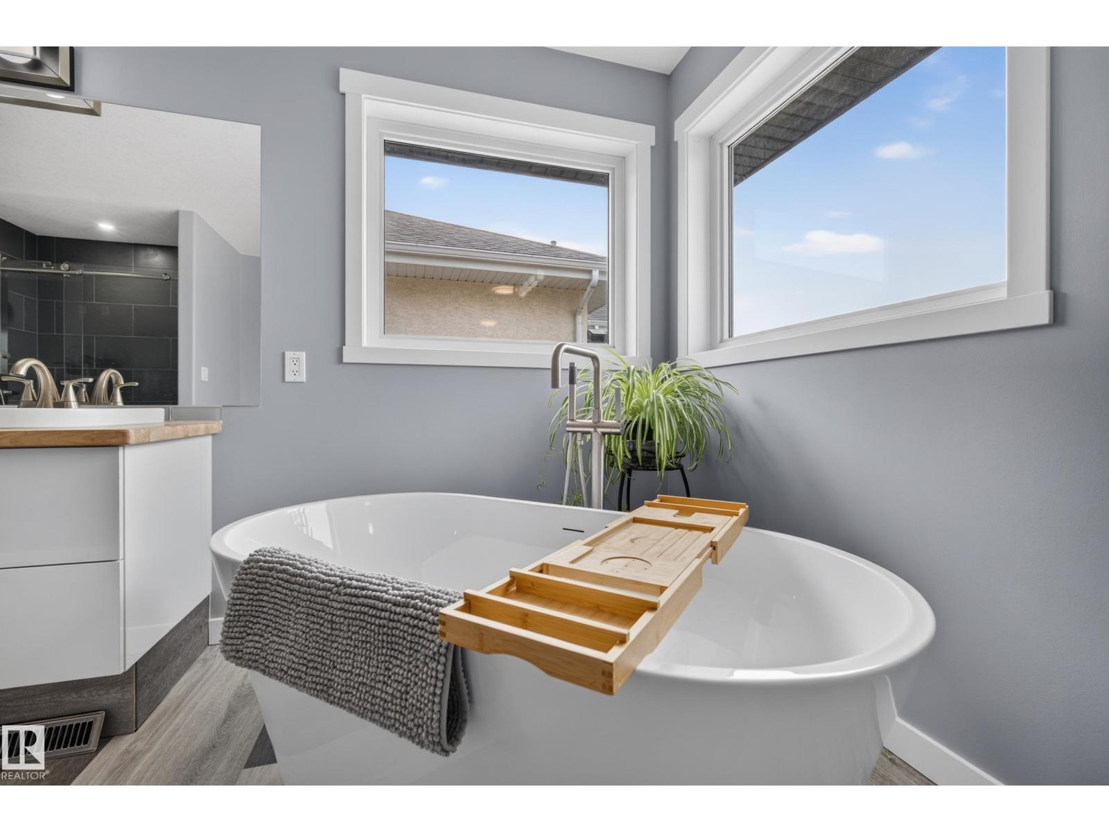 1017 Holgate Pl NW, Edmonton, Alberta  T6R 2T7 - Photo 38 - E4496791