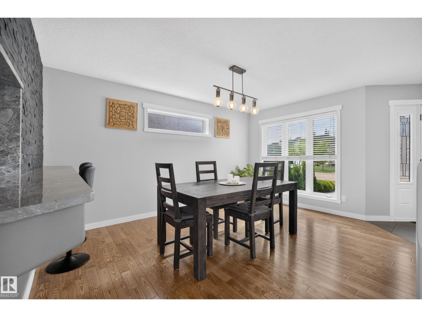 1017 Holgate Pl NW, Edmonton, Alberta  T6R 2T7 - Photo 13 - E4496791