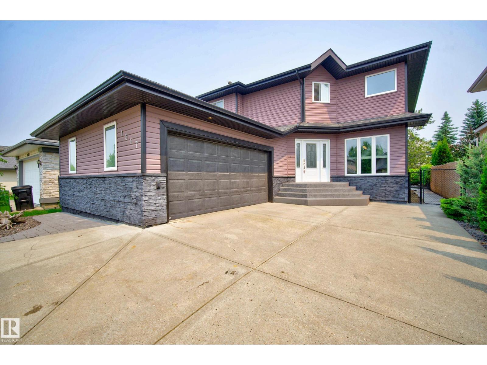 1017 Holgate Pl NW, Edmonton, Alberta  T6R 2T7 - Photo 2 - E4496791