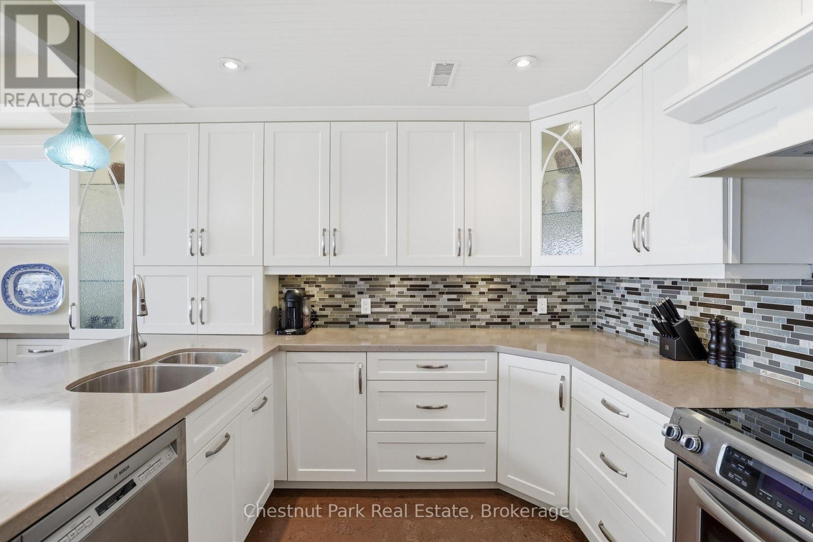 504 Mariners Way, Collingwood, Ontario  L9Y 5C7 - Photo 25 - S13518944