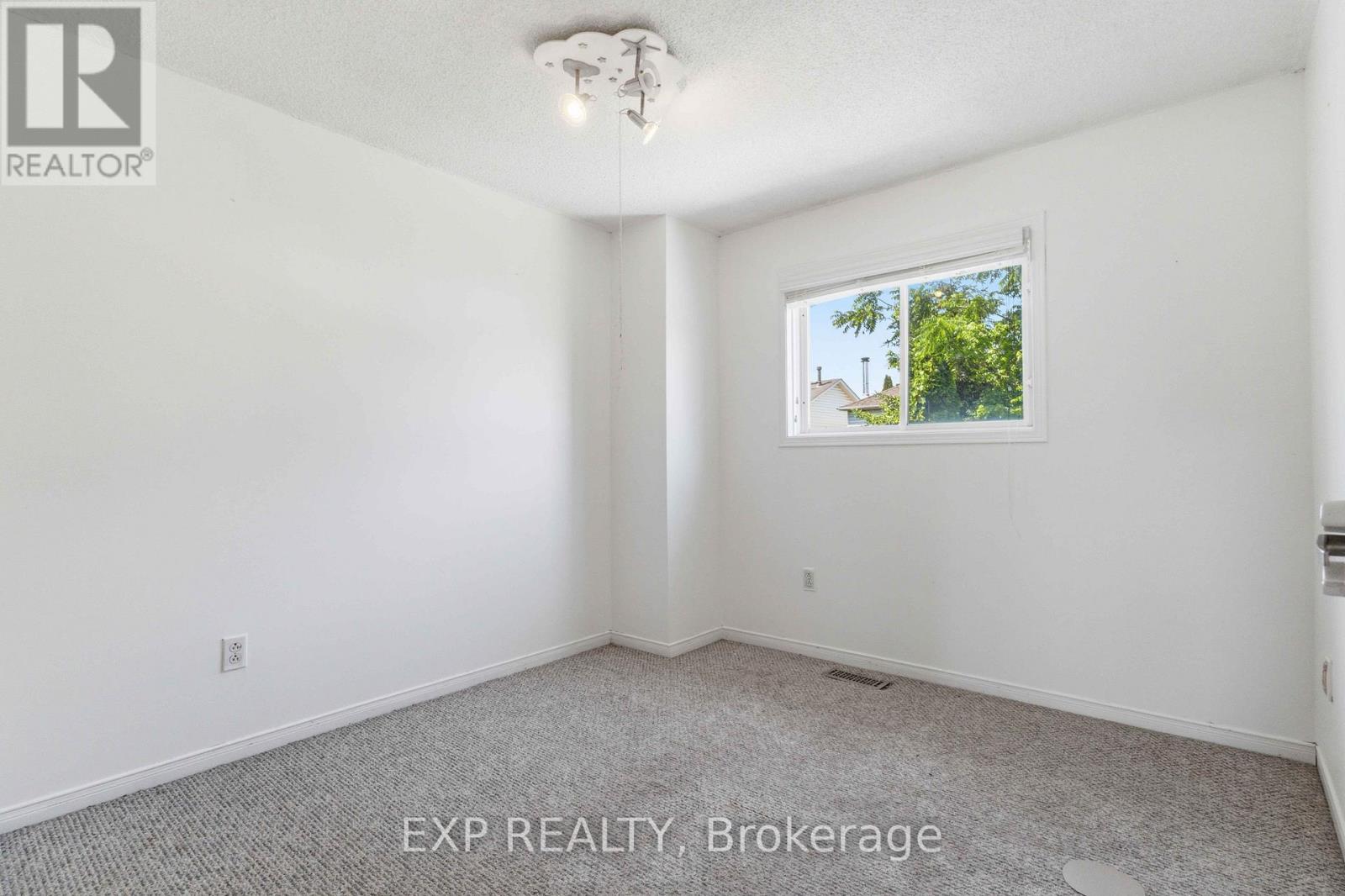 58 Bushford Street, Clarington, Ontario  L1E 2X1 - Photo 10 - E13518764