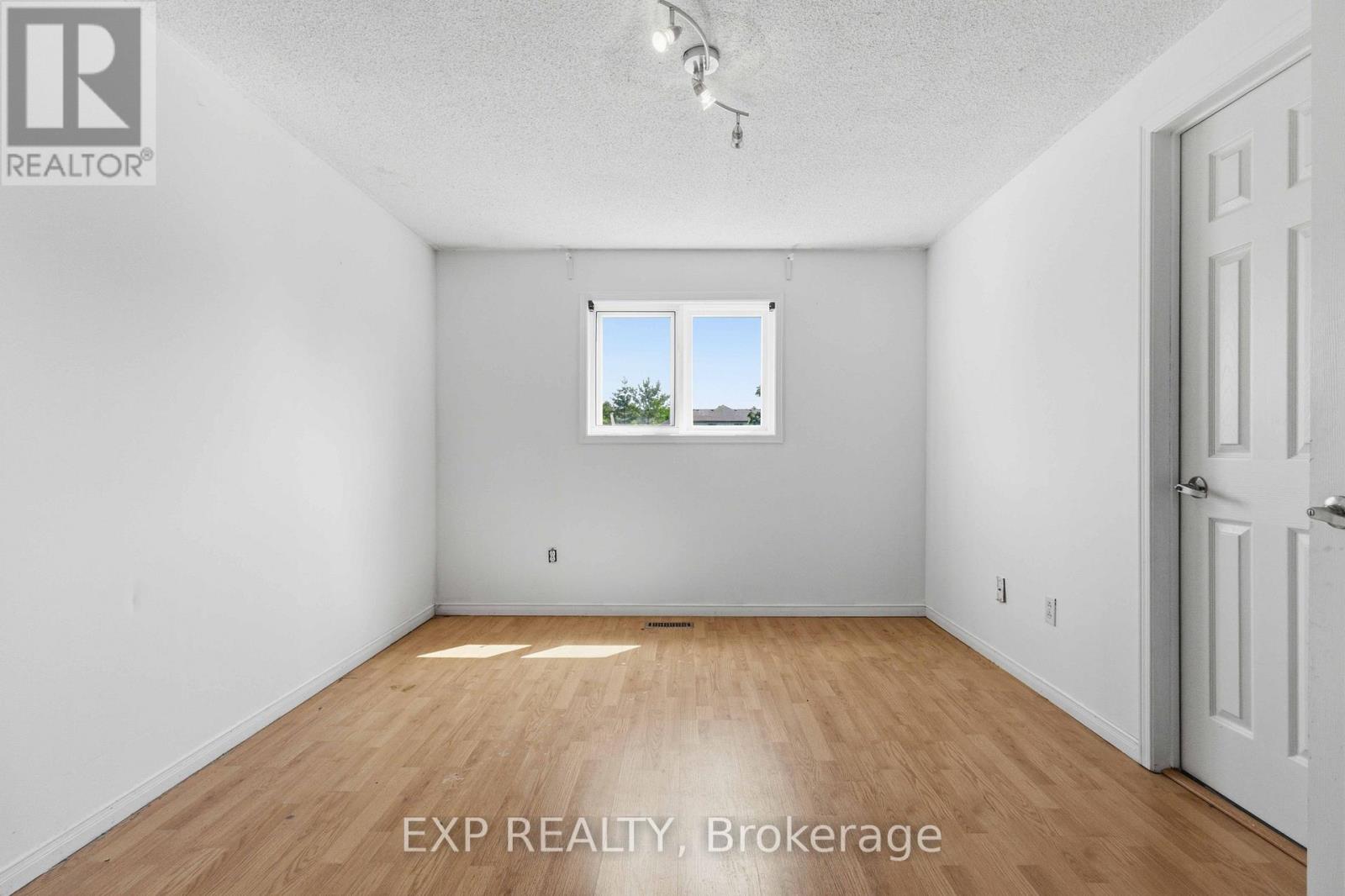 58 Bushford Street, Clarington, Ontario  L1E 2X1 - Photo 7 - E13518764
