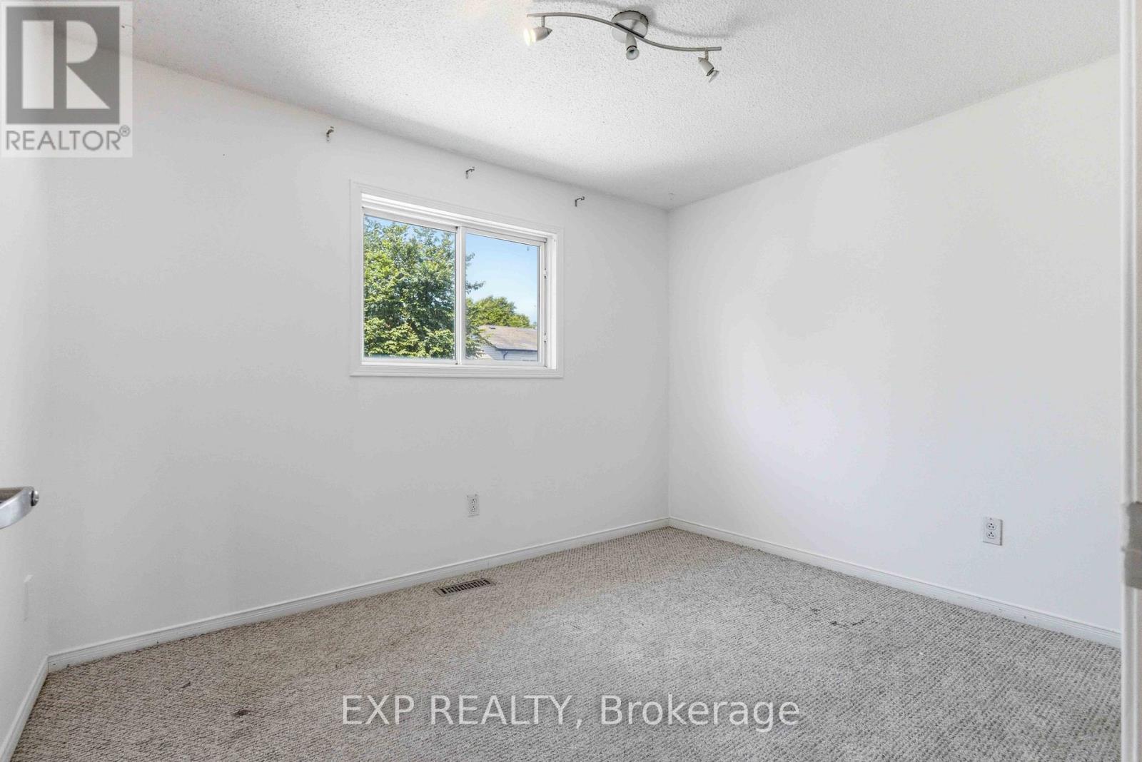 58 Bushford Street, Clarington, Ontario  L1E 2X1 - Photo 9 - E13518764