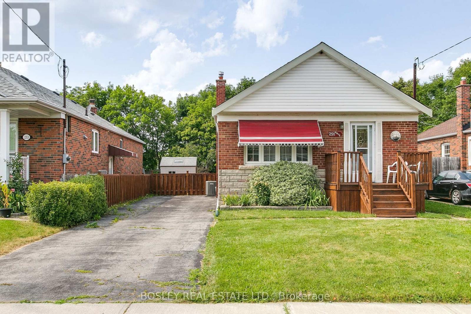 251 Ellington Drive, Toronto, Ontario  M1R 3Y2 - Photo 2 - E13518870