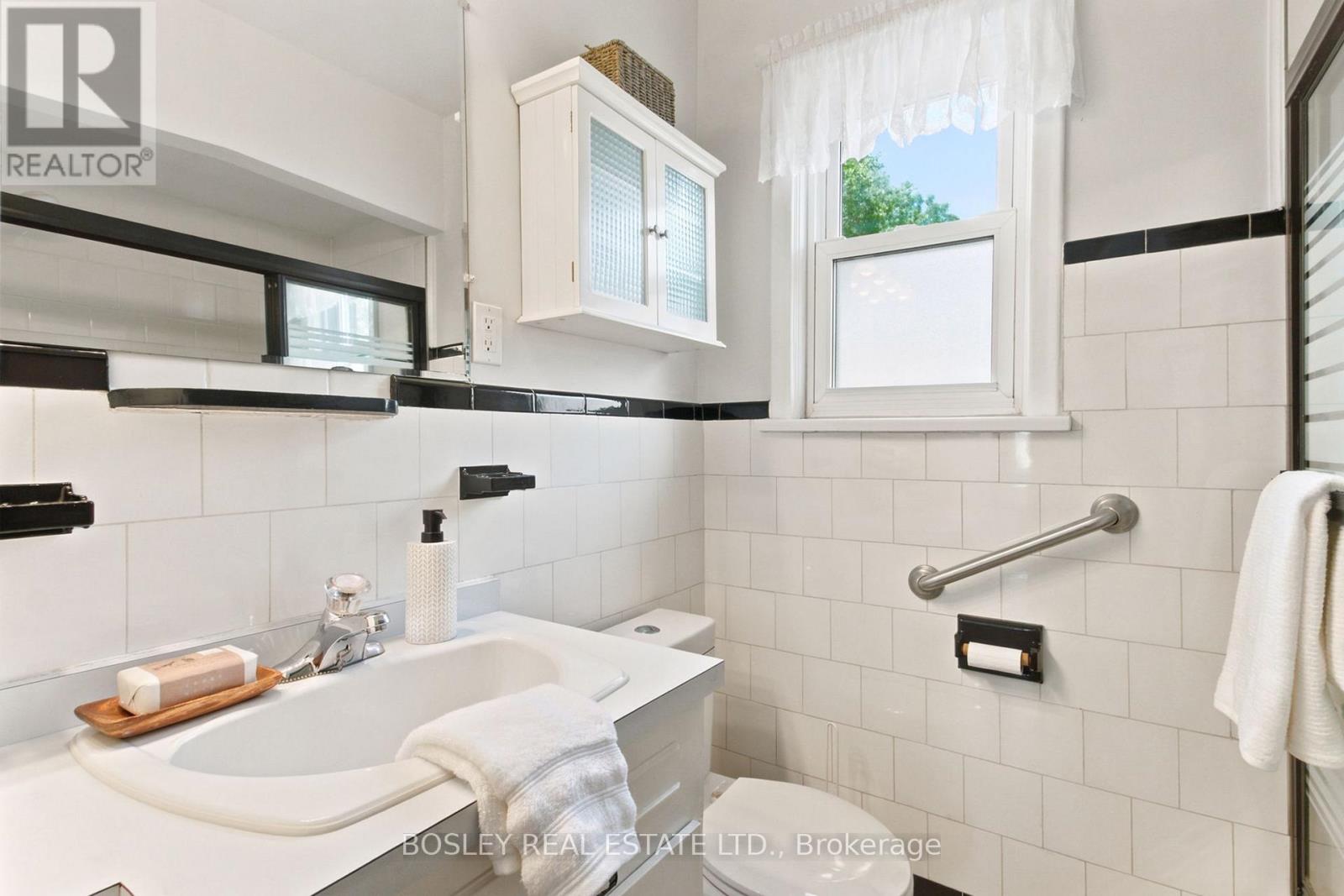 251 Ellington Drive, Toronto, Ontario  M1R 3Y2 - Photo 26 - E13518870
