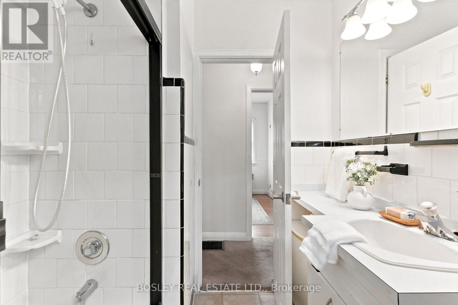 251 Ellington Drive, Toronto, Ontario  M1R 3Y2 - Photo 27 - E13518870