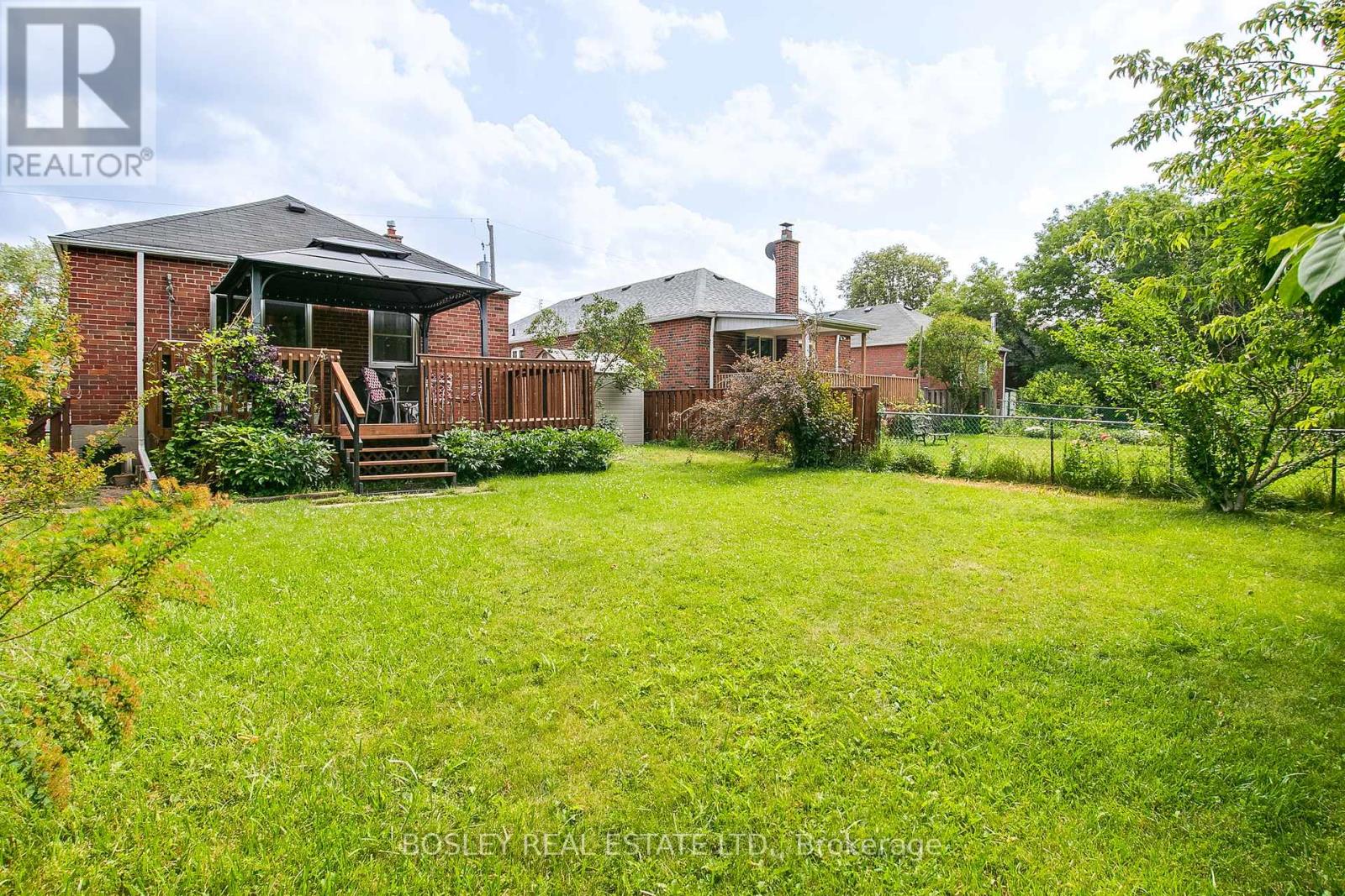 251 Ellington Drive, Toronto, Ontario  M1R 3Y2 - Photo 38 - E13518870
