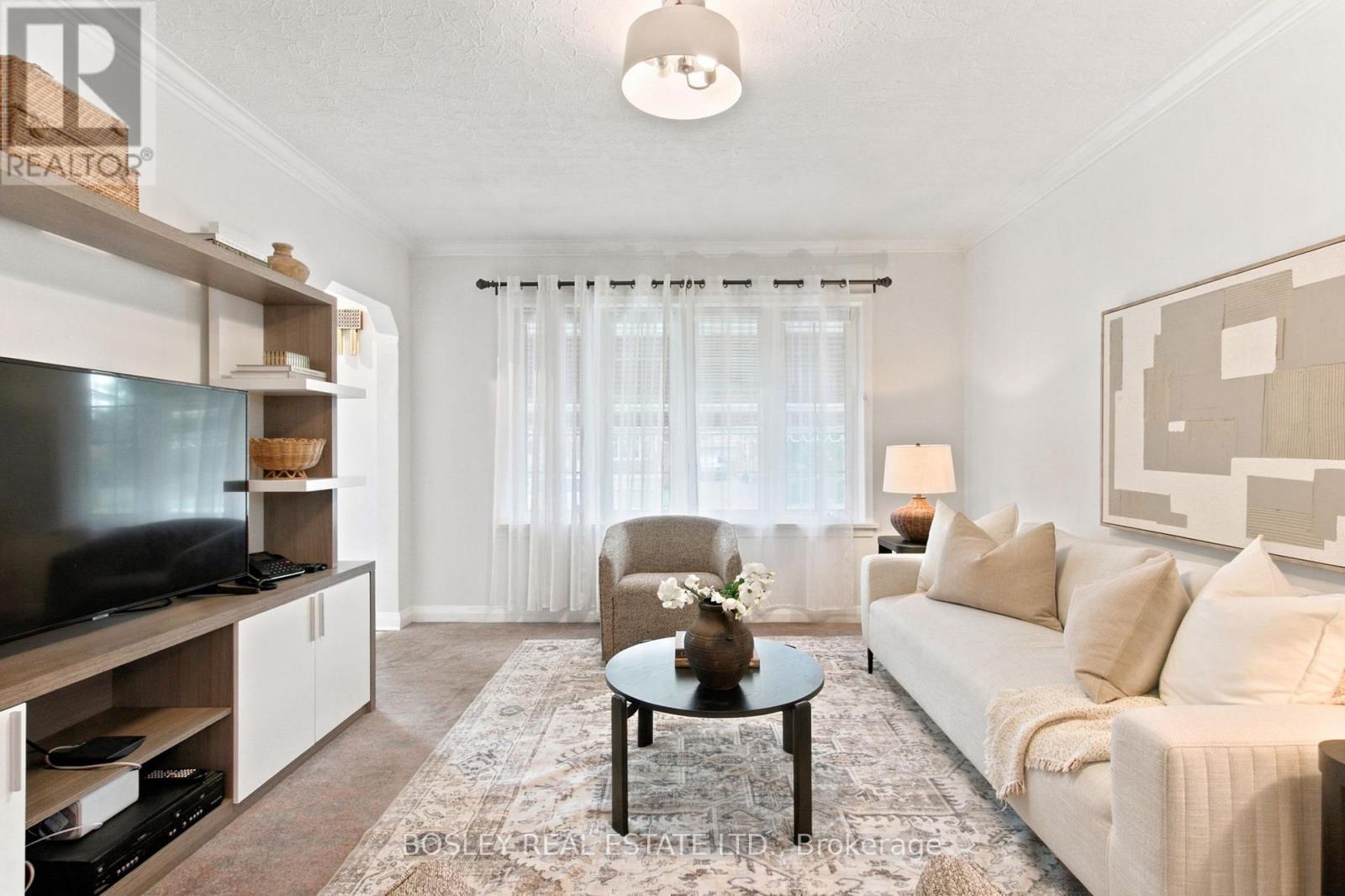251 Ellington Drive, Toronto, Ontario  M1R 3Y2 - Photo 9 - E13518870