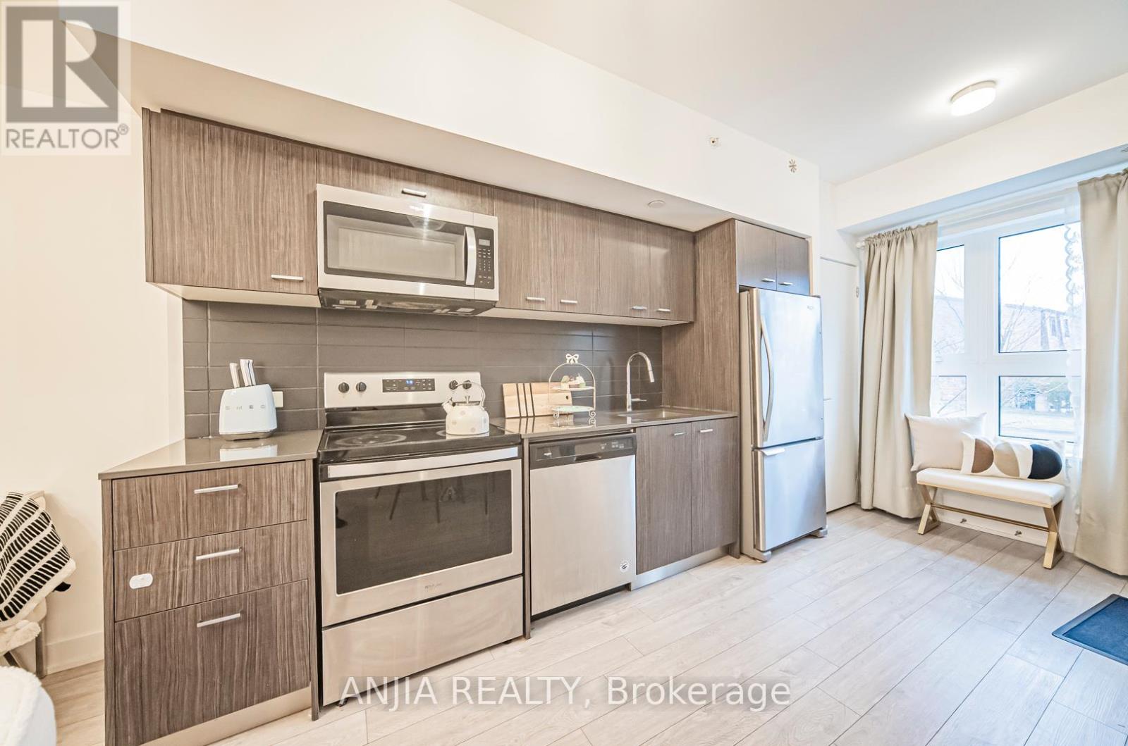 110 - 2100 Bridletowne Circle, Toronto, Ontario M1W 2L1 - Photo 4 - E13518876